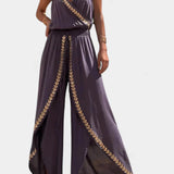 Mono dress with golden details