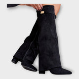Elegant high boots