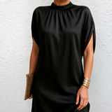 Vera - An elegant dress that accentuates the figure
