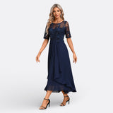 Lace dress with short sleeves