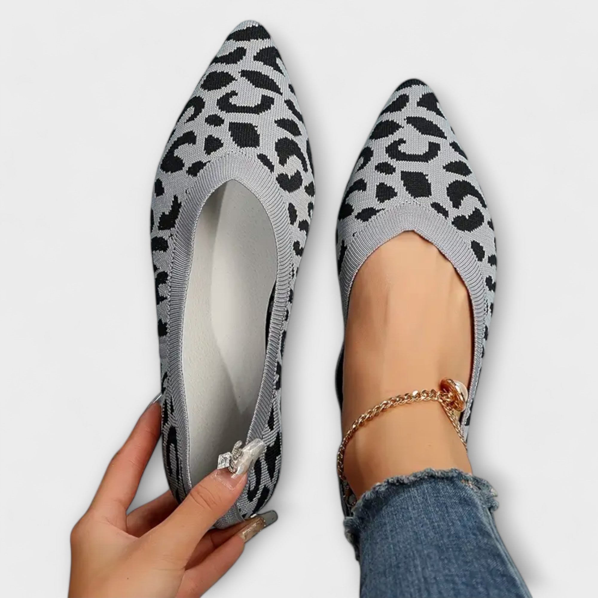 Čipkaste sandale s leopard uzorkom