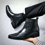 Elegant Lourenço leather boots