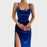 Gabriela - Velvet dress with a slit