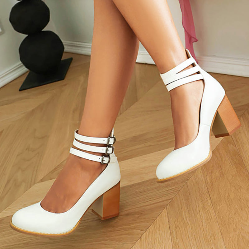 Smooth sandals with an ankle strap and thick sole Casilda