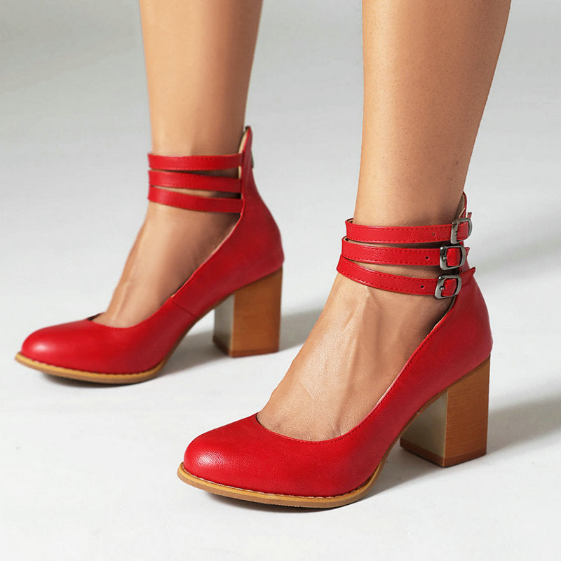 Smooth sandals with an ankle strap and thick sole Casilda