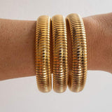 Grooved bracelet