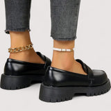Practical and elegant loafers