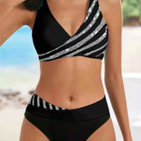 Patterned bikini in warm tones
