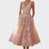 Catarina - Elegant Midi Dress