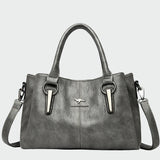 Elegant shoulder bag with a classic design