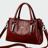 Elegant shoulder bag with a classic design
