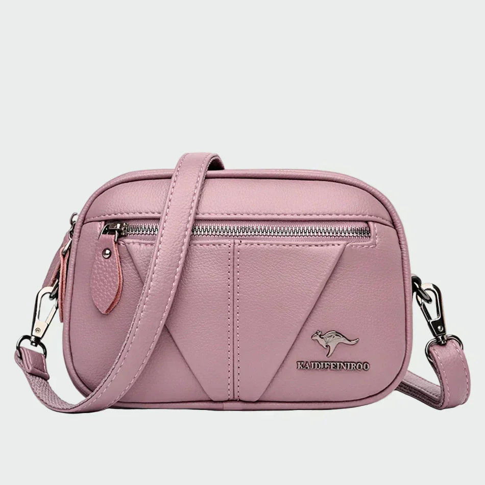 Leather bag with timeless elegance