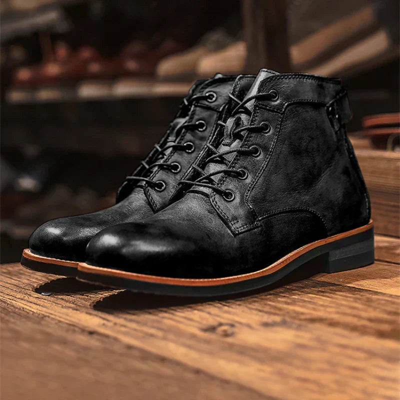 Retro-inspired round-toe boots