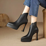 Vendeta - Retro boots with modern details
