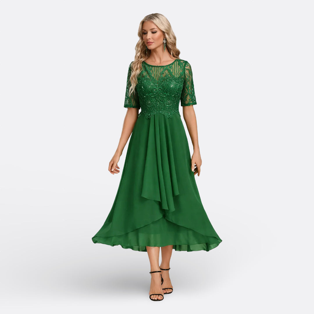Mariana short-sleeved lace dress