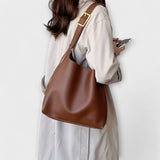 Maria - Elegant Shoulder Bag