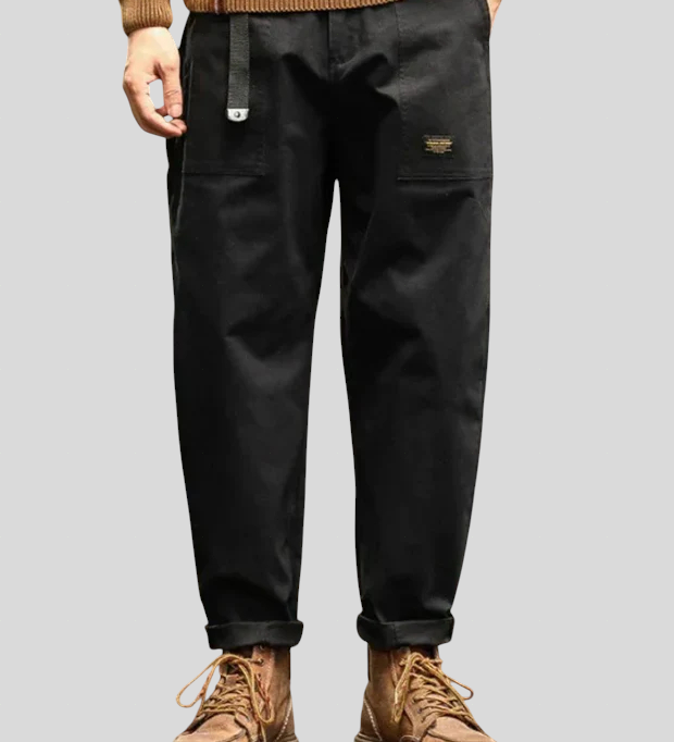 Elegant and practical cargo trousers João