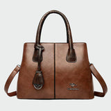 Elegant leather bag