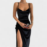 Gabriela - Velvet dress with a slit
