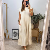 Ana - The Dress of Everlasting Comfort