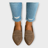Elegant Modern-Design Loafers